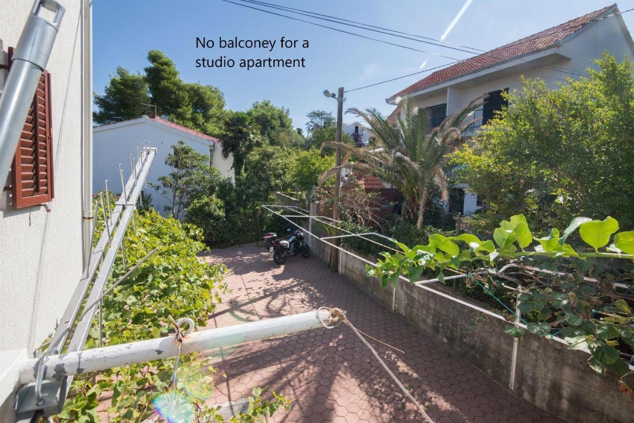 Apartments Ivan 斯拉汀 外观 照片