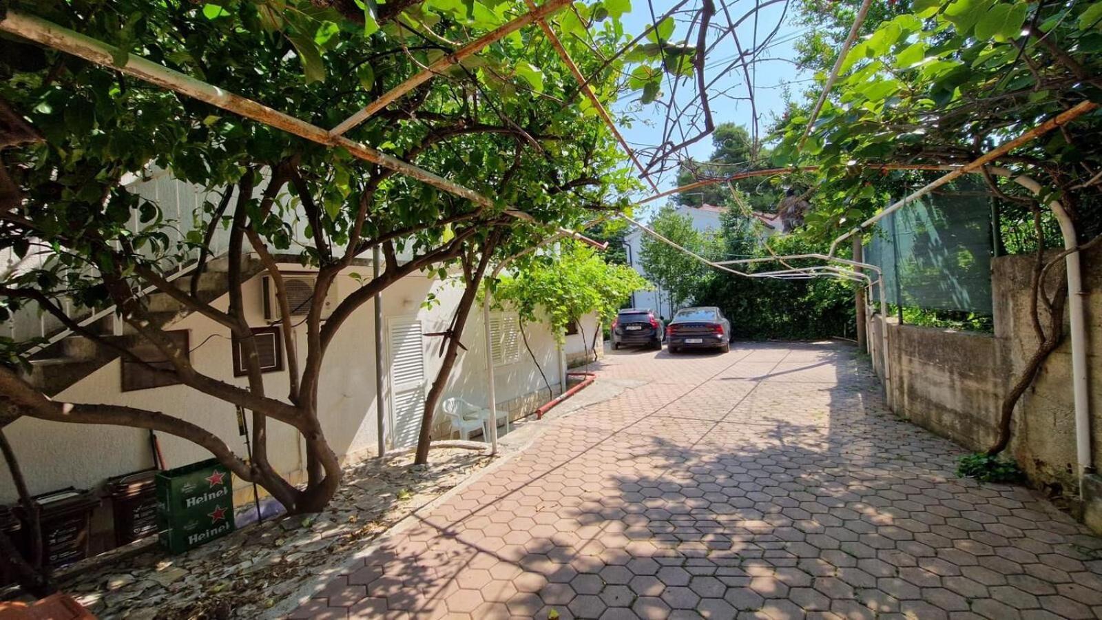 Apartments Ivan 斯拉汀 外观 照片